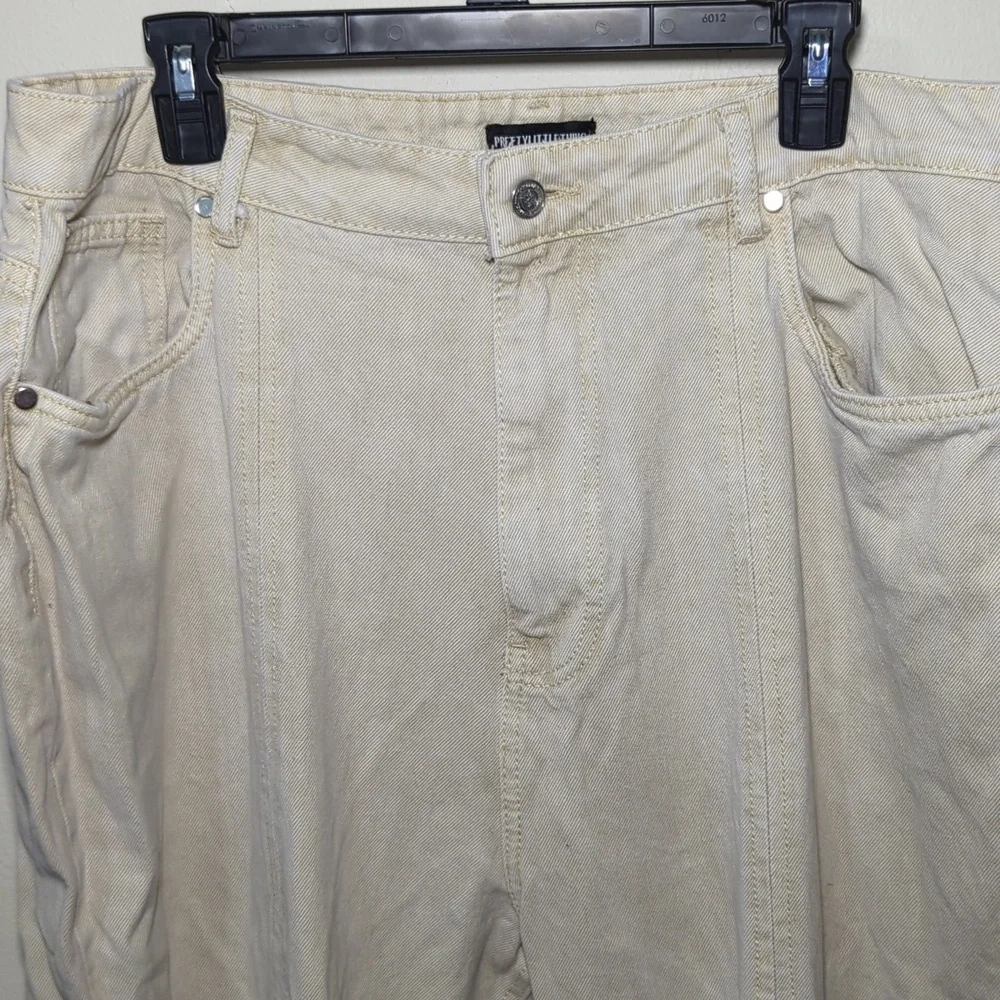 Prettylittlething Grommet Flare Jeans Cream High Waist Cotton Women's Size 14